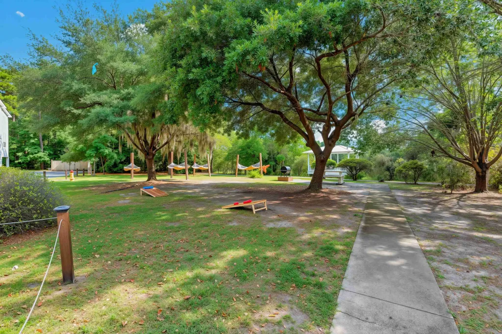 king george apartments savannah ga pet park
