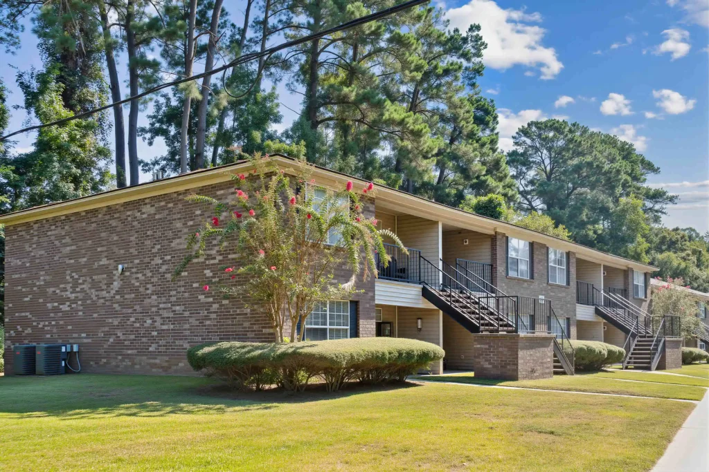 savannah 6 arden s place apartments building