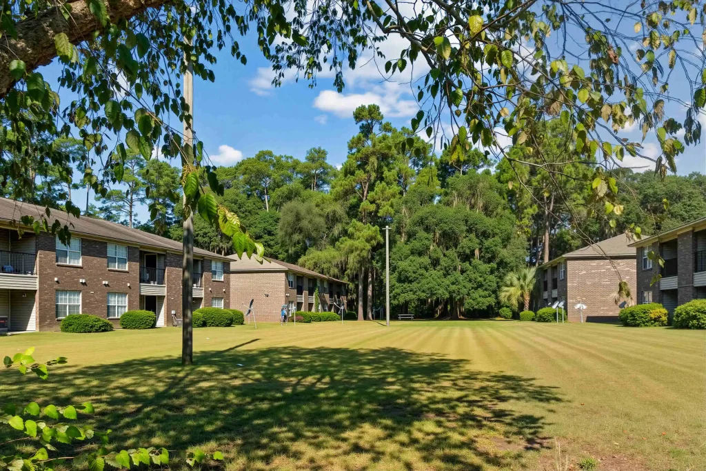 savannah 6 bricktowne flats outdoor