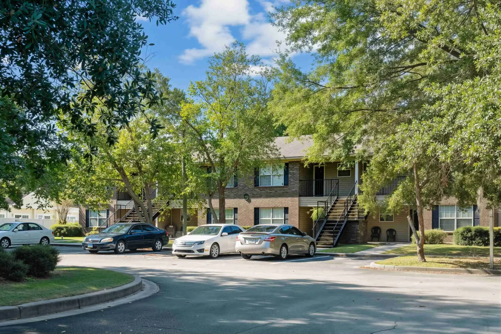 savannah 6 bricktowne flats parking