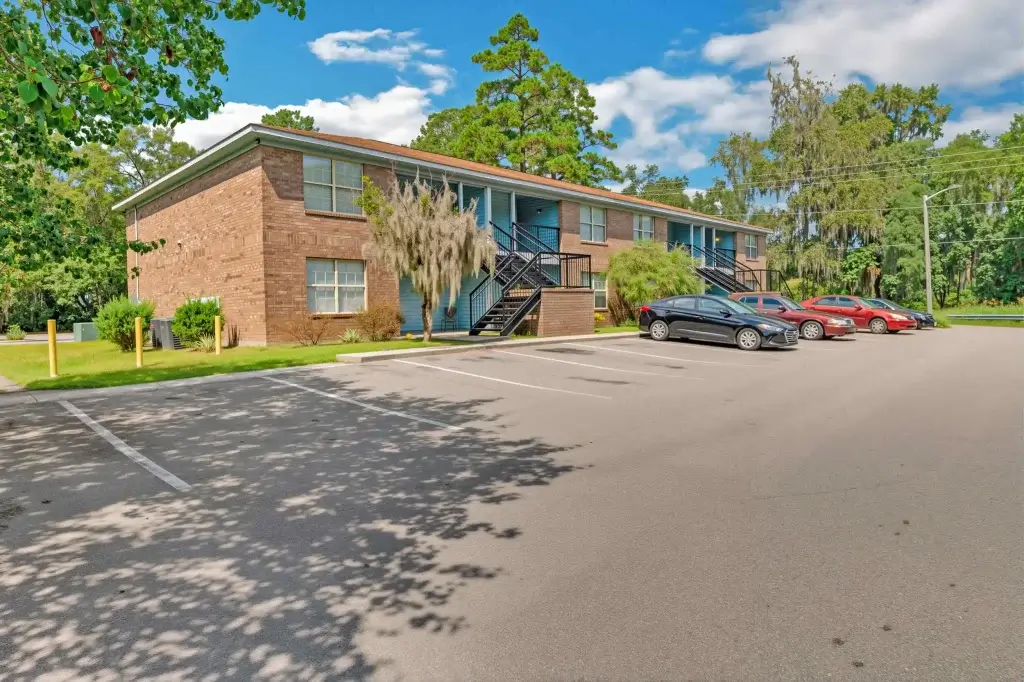 savannah 6 royal dutch villas apartments parking1